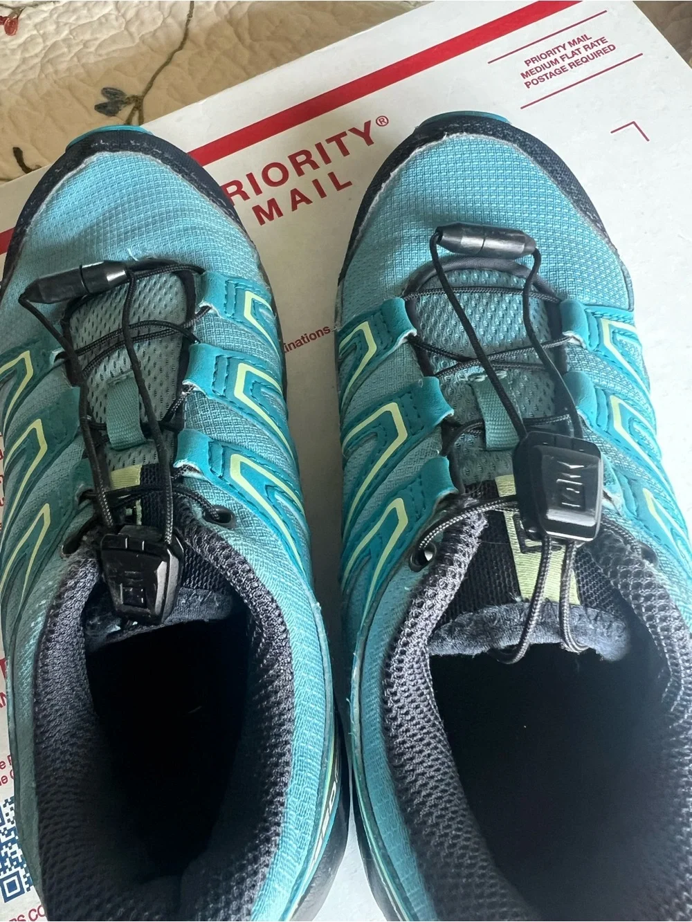 Salomon Speedcross Kids Size 1 Aqua Blue Trail Hiking Shoes Elastic Laces